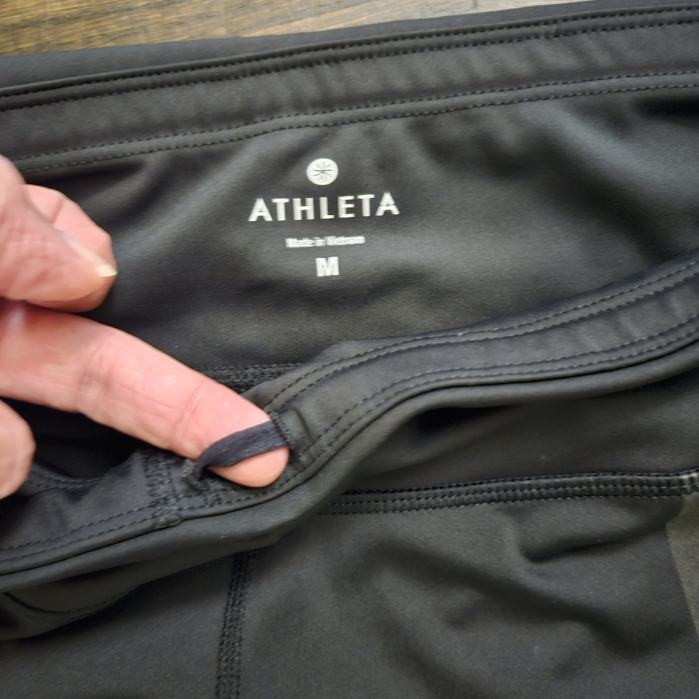Athleta racer capri leggings. - Picture 2 of 4